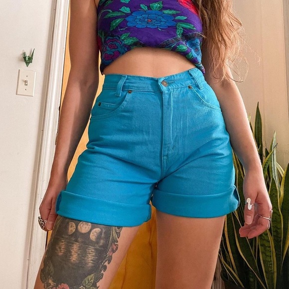 Vintage Deadstock Orange Tab Highwaisted Levi Shorts - Picture 4 of 4
